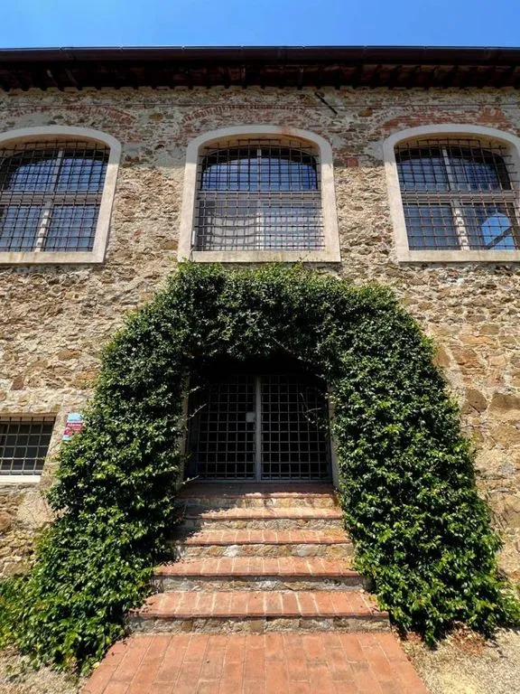 Exterior - Historic Villa with Panoramic Views in Florence
