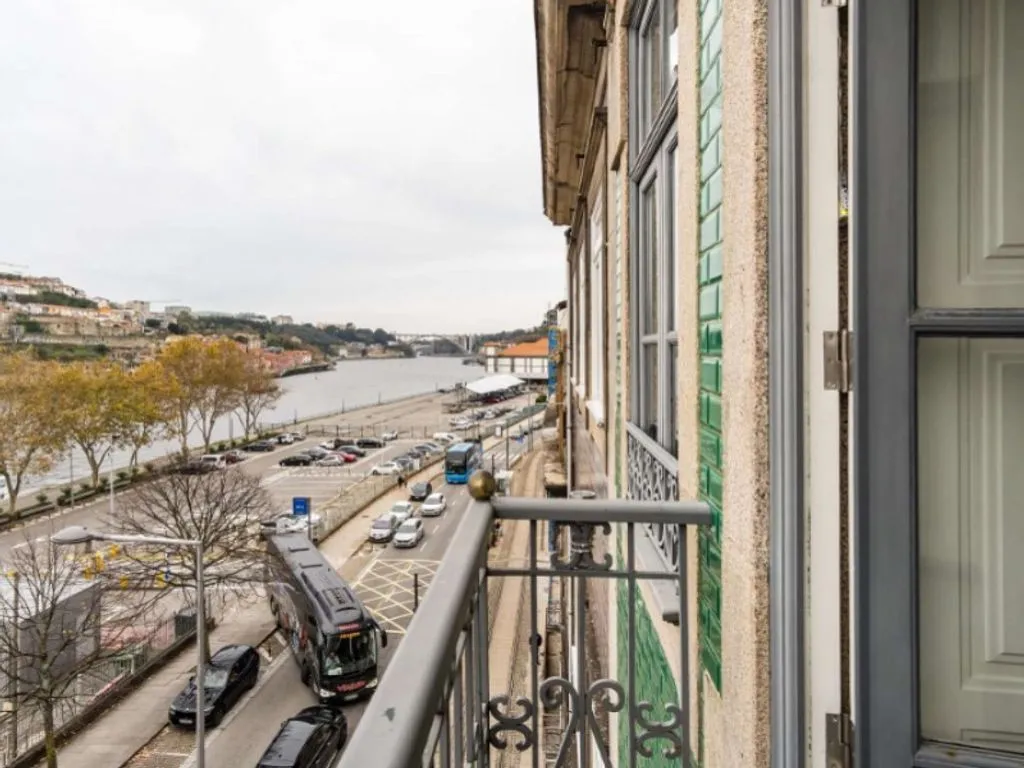 Balcony - Luxury Apartment with Pool in Porto