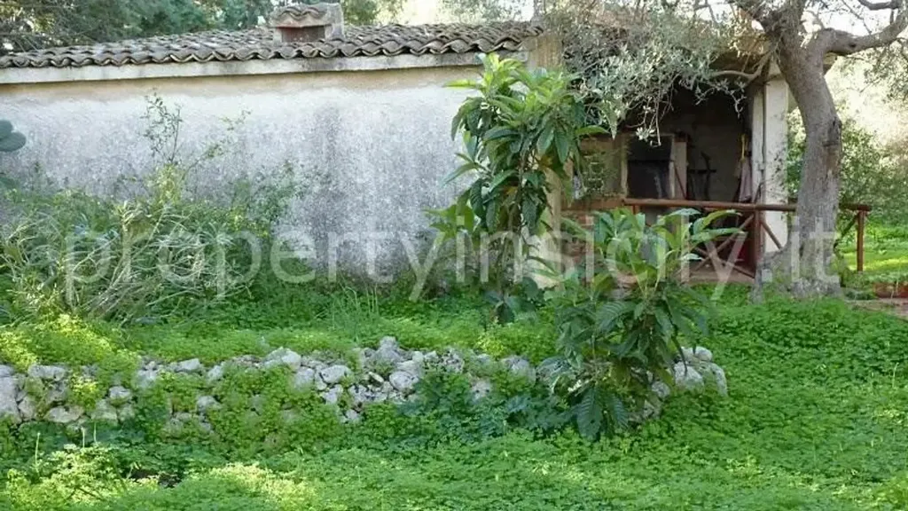 Villa with Panoramic Views in Noto