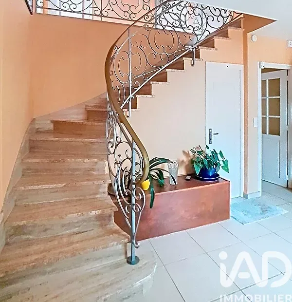 Toad - Family Villa with Pool in Guenin