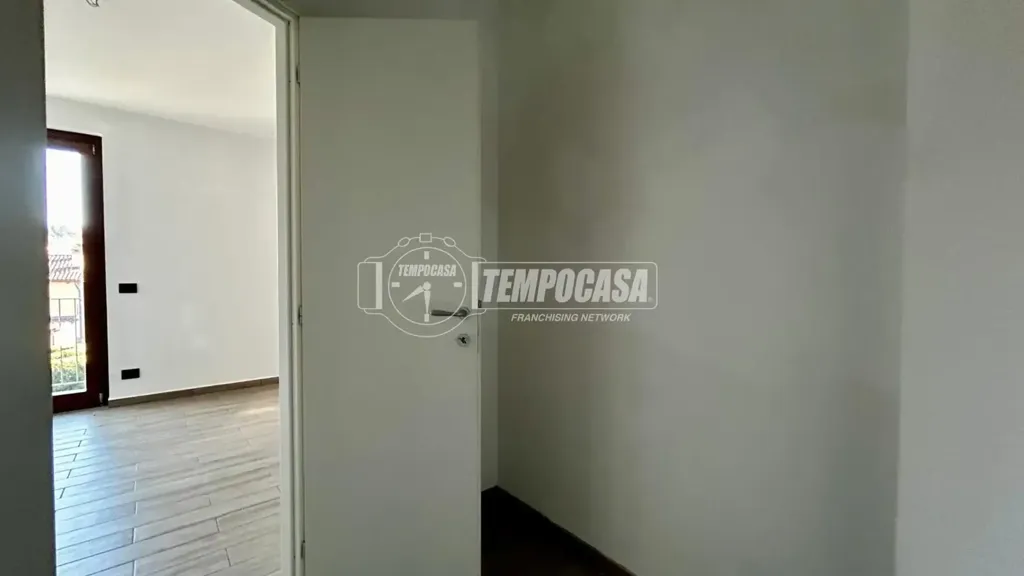 hallway_entrance