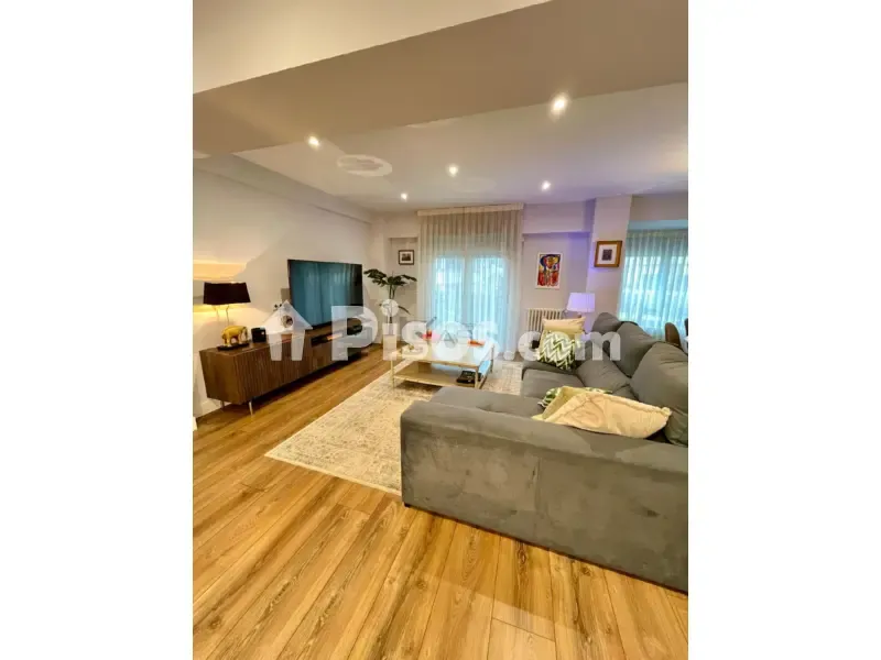 Living Room - Modern Flat with Balcony in León