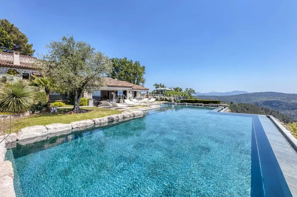 Piscine - Villa avec vue panoramique près de Cabris
