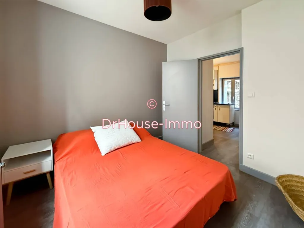 Chambres - Appartement Calme avec Cour Privée à Dijon