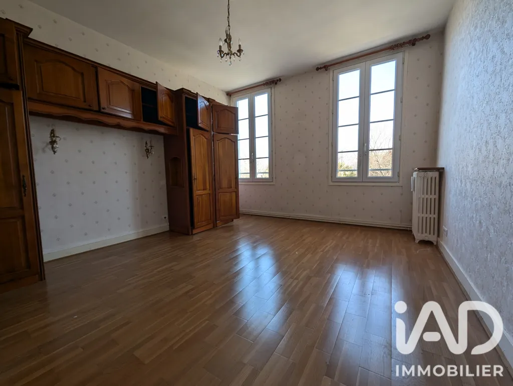 Séjour - Maison de Caractère avec Garage XXL au Centre de Cognac