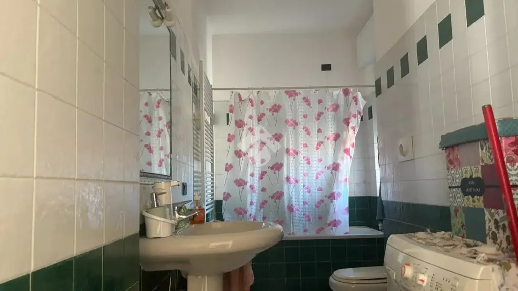 Salles de bain - Trilocale with Terrace in Pavia