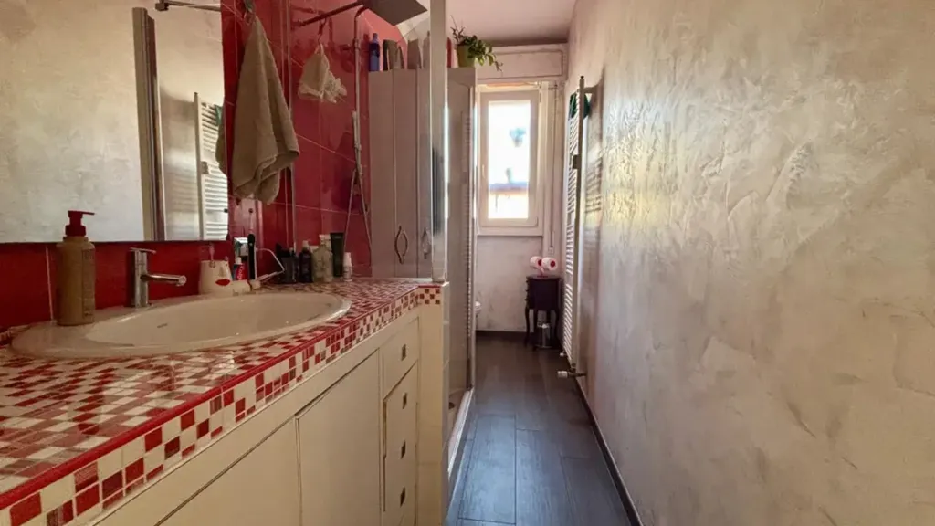 Vannitoad - Rustic-Style Apartment with Balcony in Florence