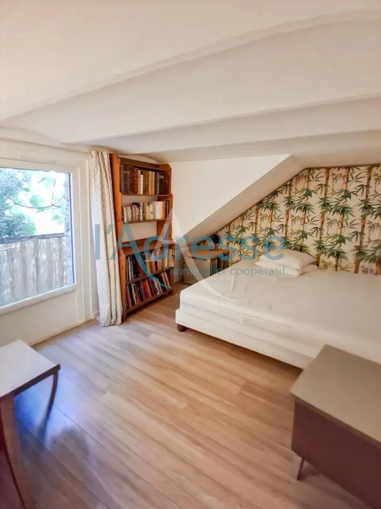 Magamistoad - Charming Townhouse with Garden in Suresnes