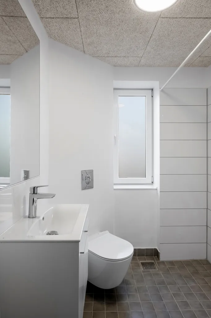 Salles de bain - Apartment with Garden Access in Fredericia