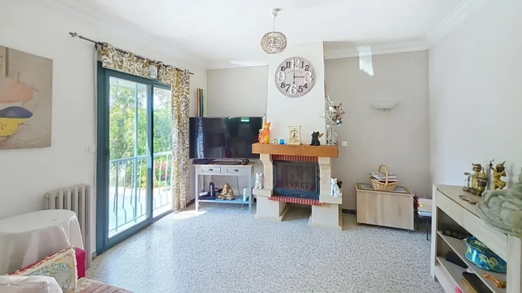 Elutuba - House with Pool and Studio in Sunny Location
