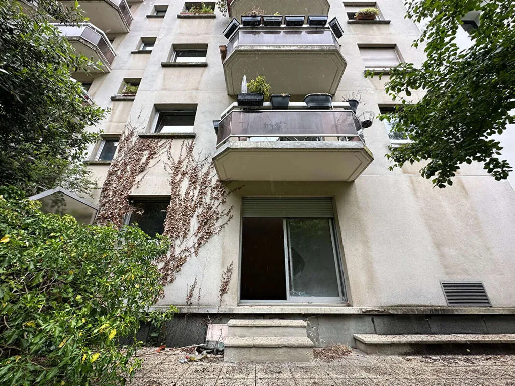 Välivaade - Studio with Garden and Balcony in Montrouge
