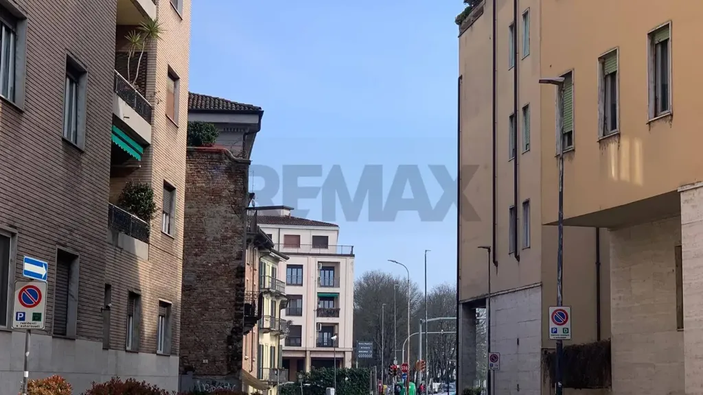 Välivaade - Rusticated Apartment with Panoramic View in Pavia