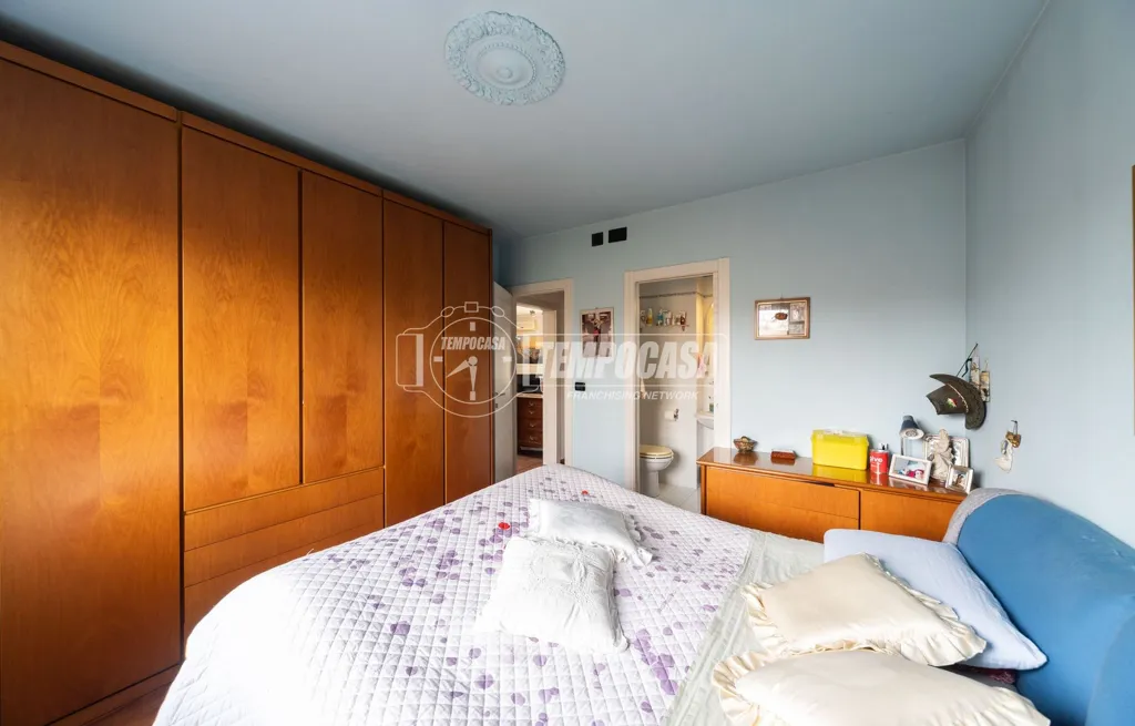 Chambres - Spacious Apartment with Balcony in Barzago