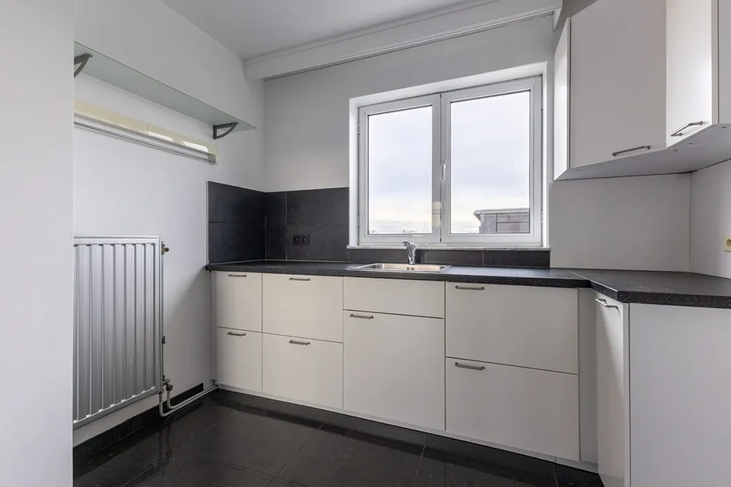 Kitchen - Dutch-Style Apartment with Panoramic View in Deurne