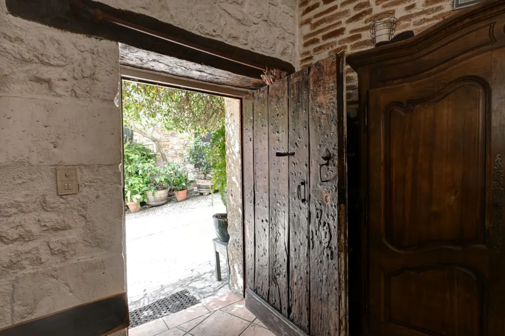 Esik - Medieval House with Pool in Penne-d'Agenais