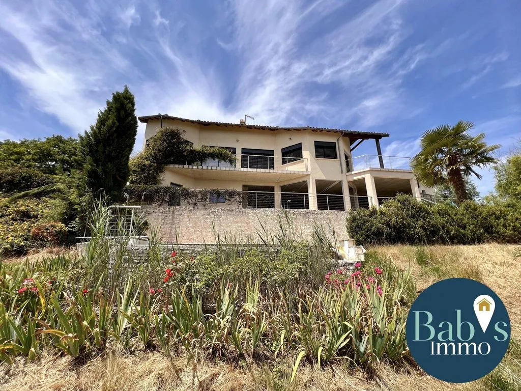 Extérieur - Maison Contemporaine avec Piscine à Linac