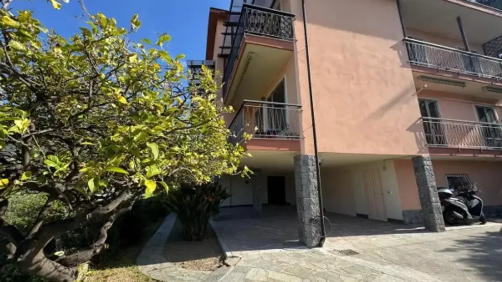 Välivaade - Villa Apartment with Terraces in Sanremo