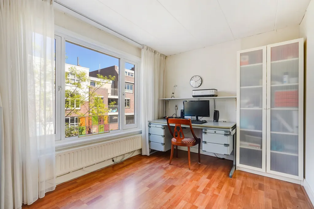 Bureau - 1920s Semi-detached House with Garden in Delft