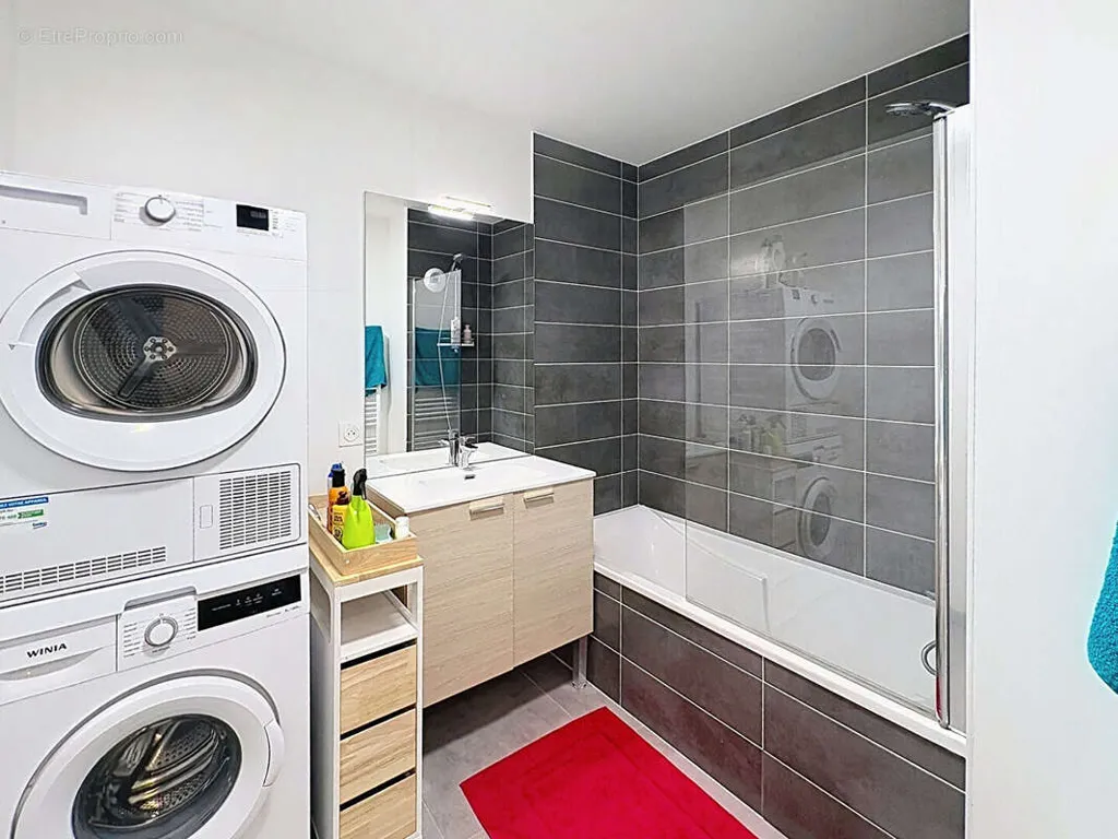 Utility Room - Apartment with Terrace in Amancy