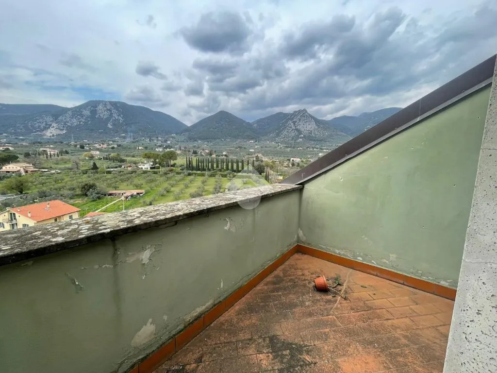 Balcon - Attic Apartment with Terrace in Terni