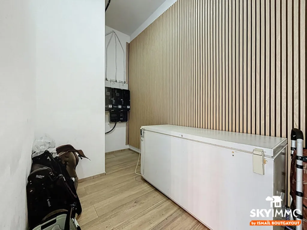 Utility Room - Spacious Apartment with Terrace in Seraing