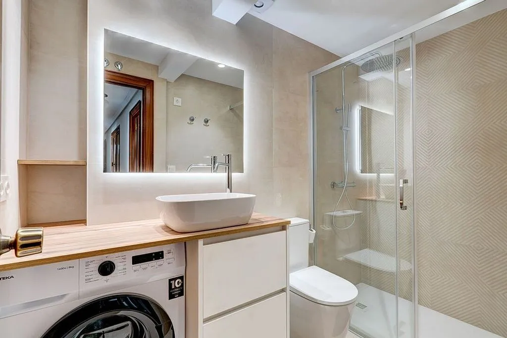 Vannitoad - Furnished Flat with Balcony in Donostia