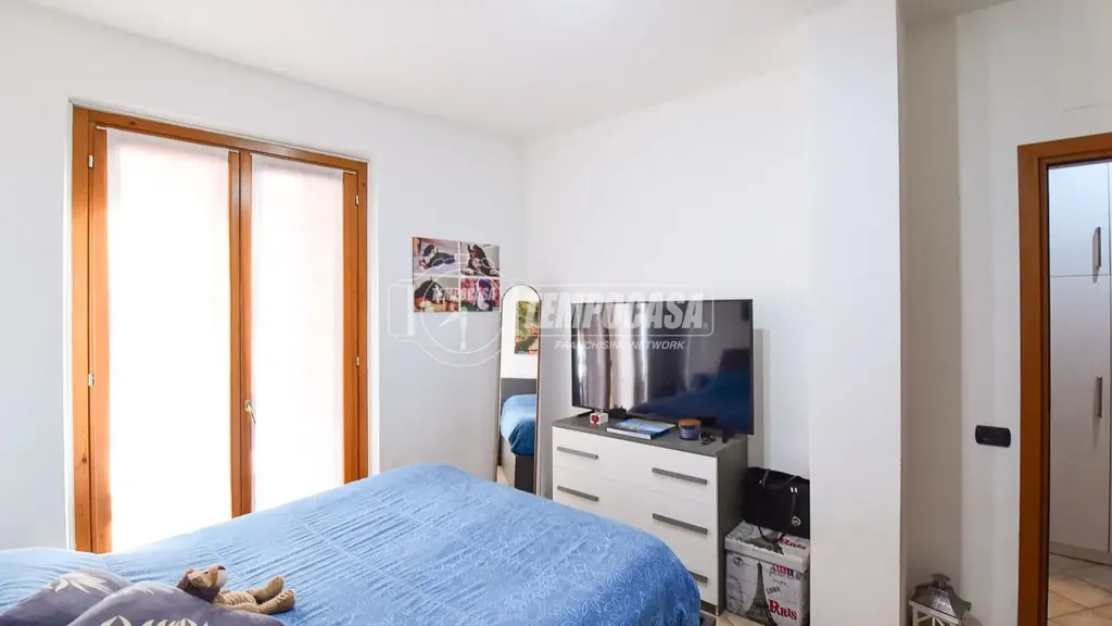 Bedrooms - Bilocale with Garden and Box in Cantù