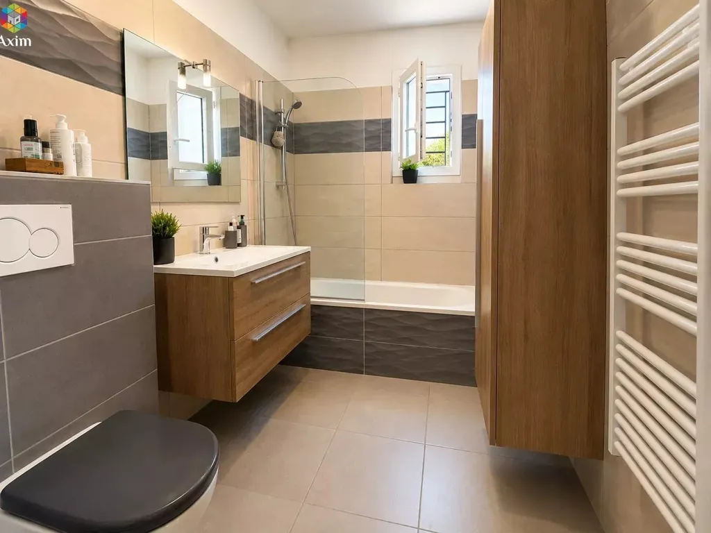 Bathrooms - Contemporary Villa with Pool in Puget-sur-Argens