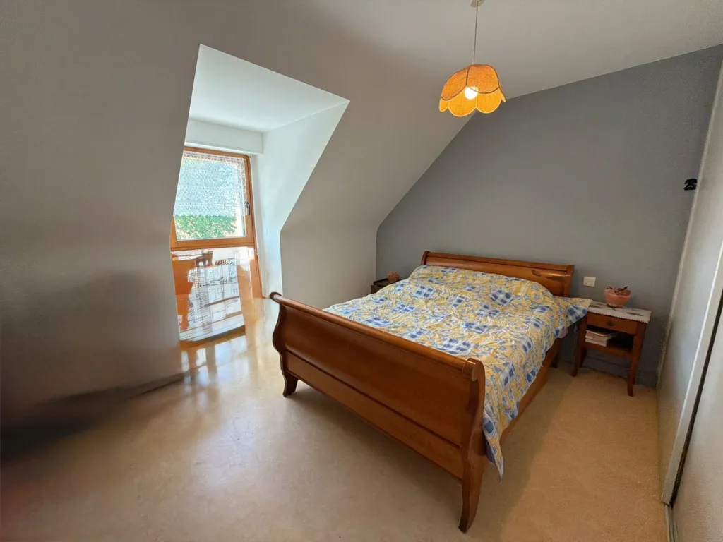 9-toaline maja asukohas PLOUAY