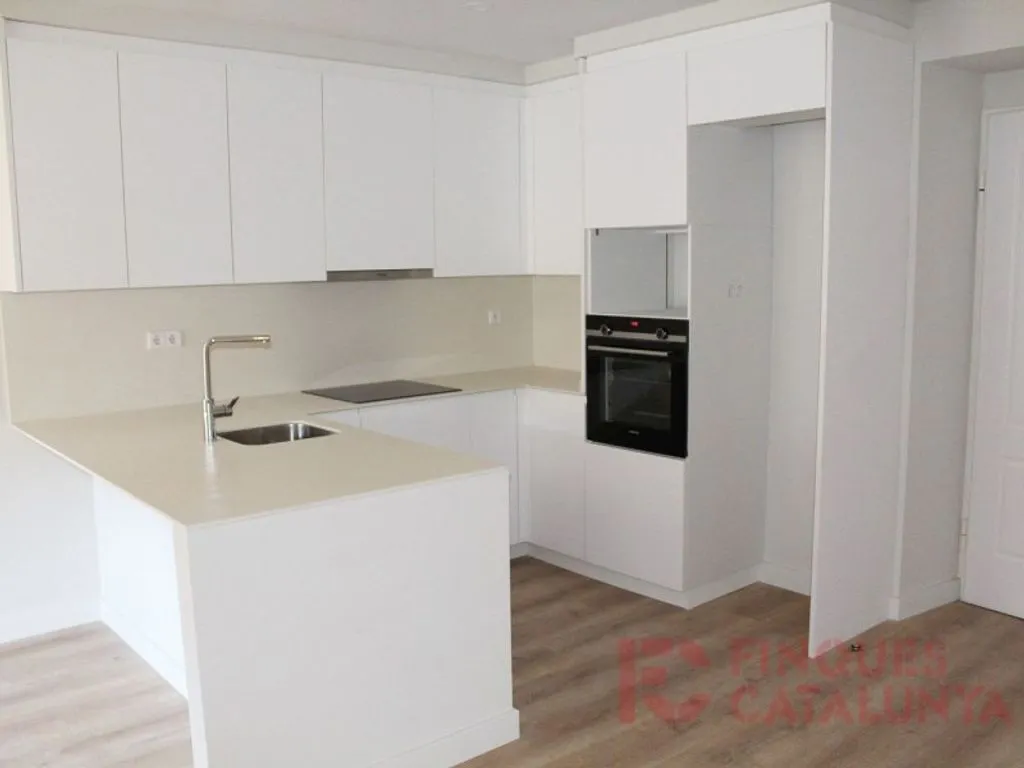 Cuisine - Luxury Apartment with Historic Setting in Girona