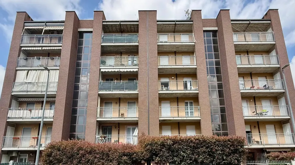 Välivaade - Apartment with Balcony in Alessandria