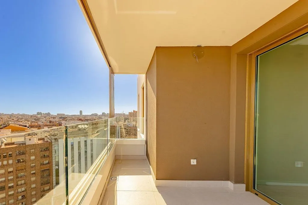 Balcone - Apartment with East-Facing Terrace in L'Eixample