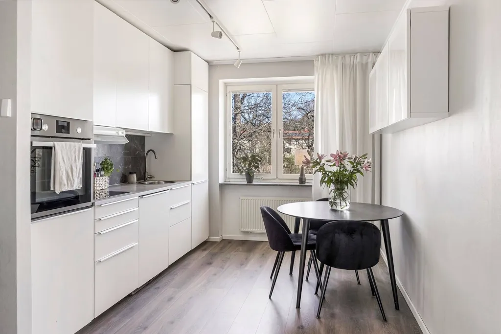 Söögituba - 4-Room Apartment with Gable in Västerås