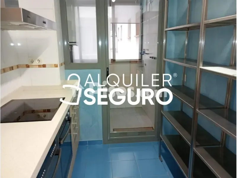 Seafront Flat with Pool in Carretera de Cádiz