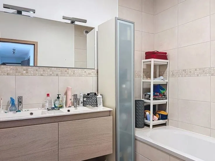 Vannitoad - Flat with Terrace in Mont-Saint-Guibert
