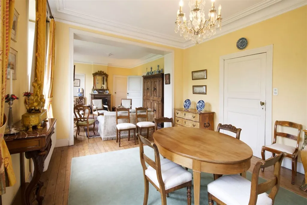 Söögituba - Historic Manor with Development Potential in Jodoigne