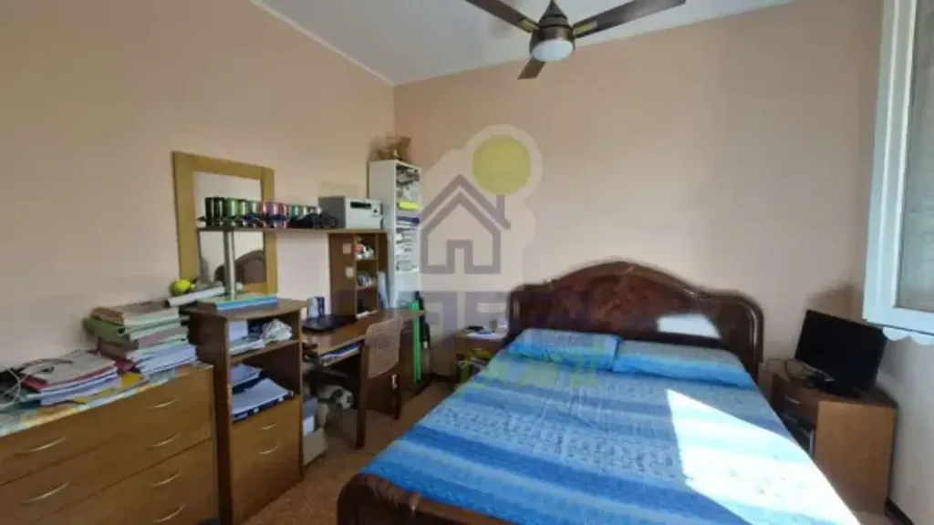 Chambres - Spacious Apartment with Balcony in Guastalla