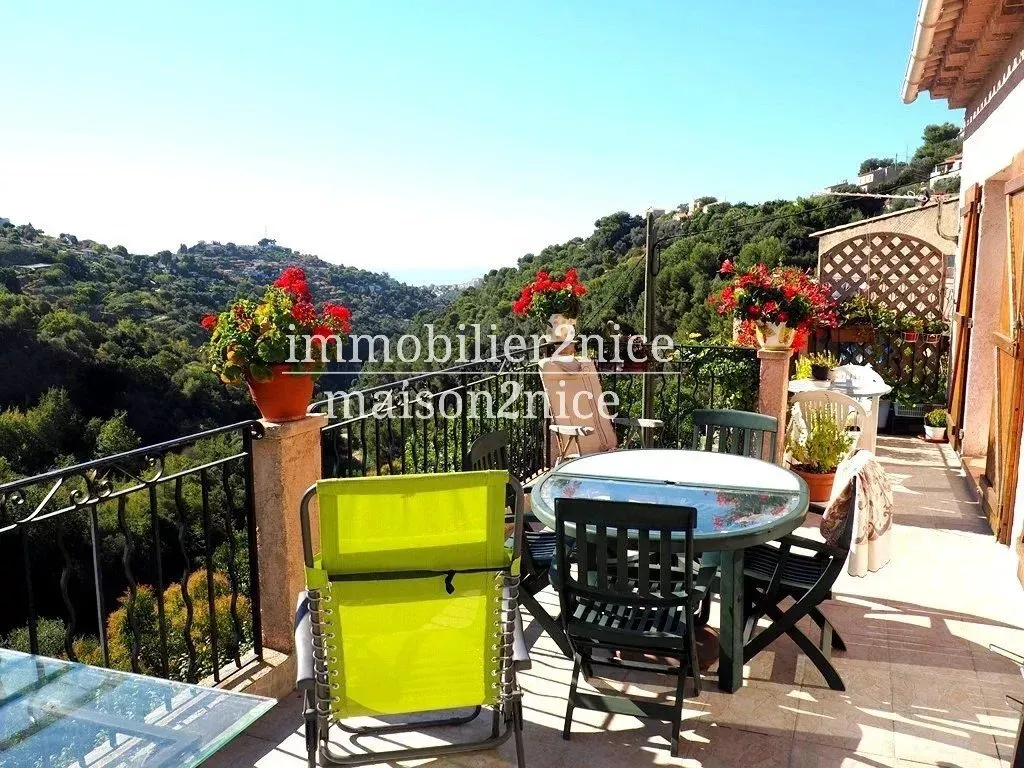Terrass - Villa with Water View in St Pierre de Feric