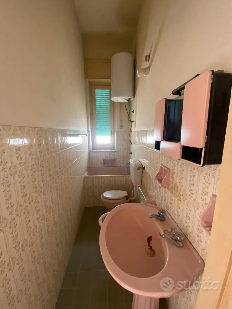 Salles de bain - Two-Storey Apartment with Terrace in Balestrate