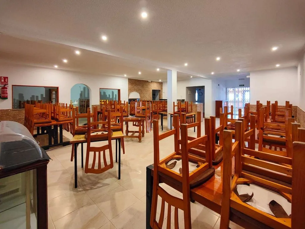 Salle à manger - Restaurant with Apartments in Torrevieja