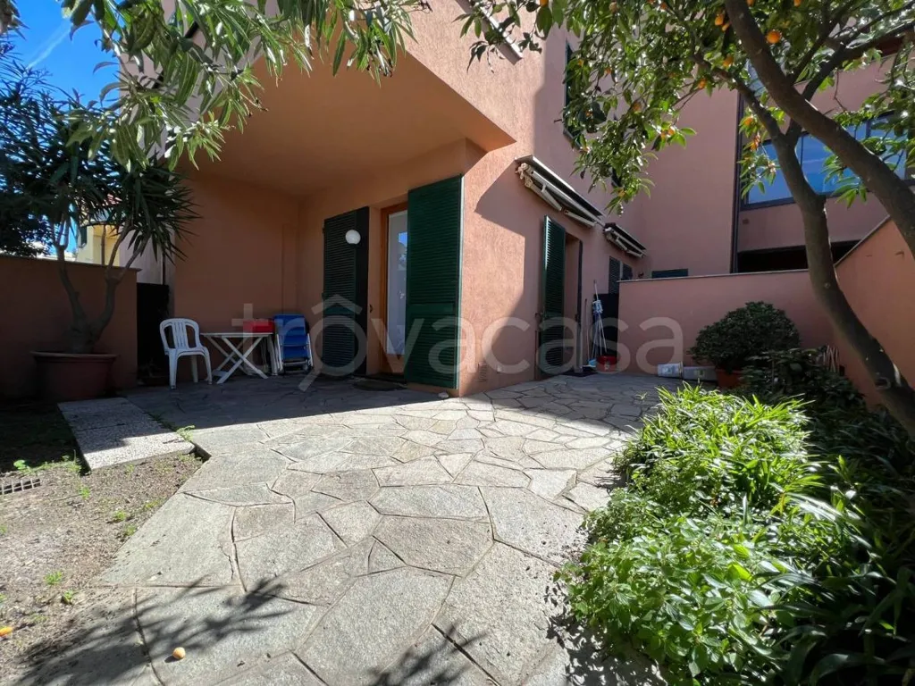 Terrasse - Ground Floor Apartment with Private Garden in Loano