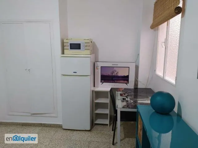 Office - Furnished Flat with Lift in Granada