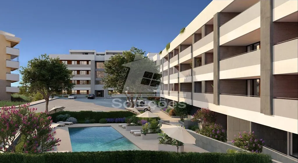 Pool - Luxury Flat with Communal Pool in Lagos