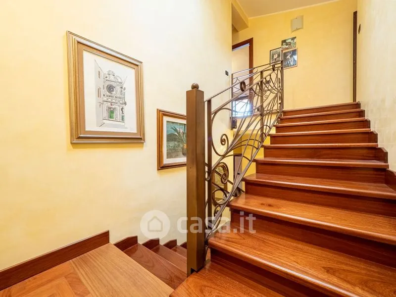 Toad - Elegant Villa with Private Garden in Selargius