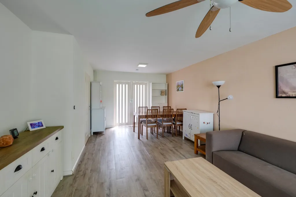 Séjour - Two-Storey House with Garden in Rijen