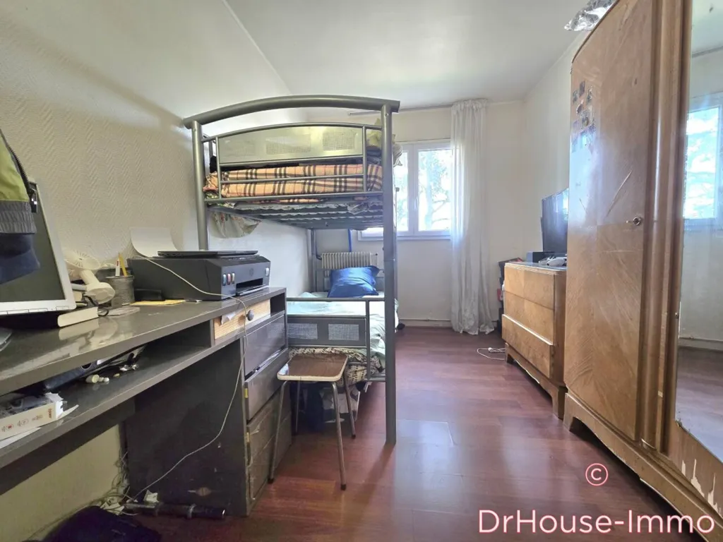 Chambres - Appartement avec Balcon à Bobigny