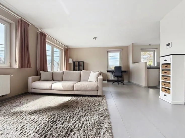 Elutuba - Flat with Terrace in Urban Area