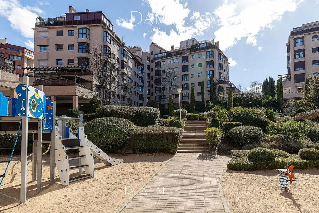 Aed - Apartment with Pool in San Blas, Madrid