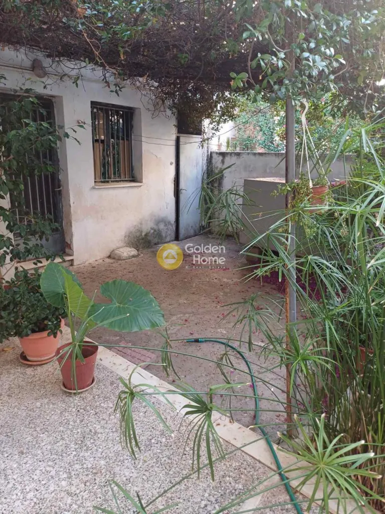 Aed - Two-Storey Building with Garden in Ilioupoli Centre