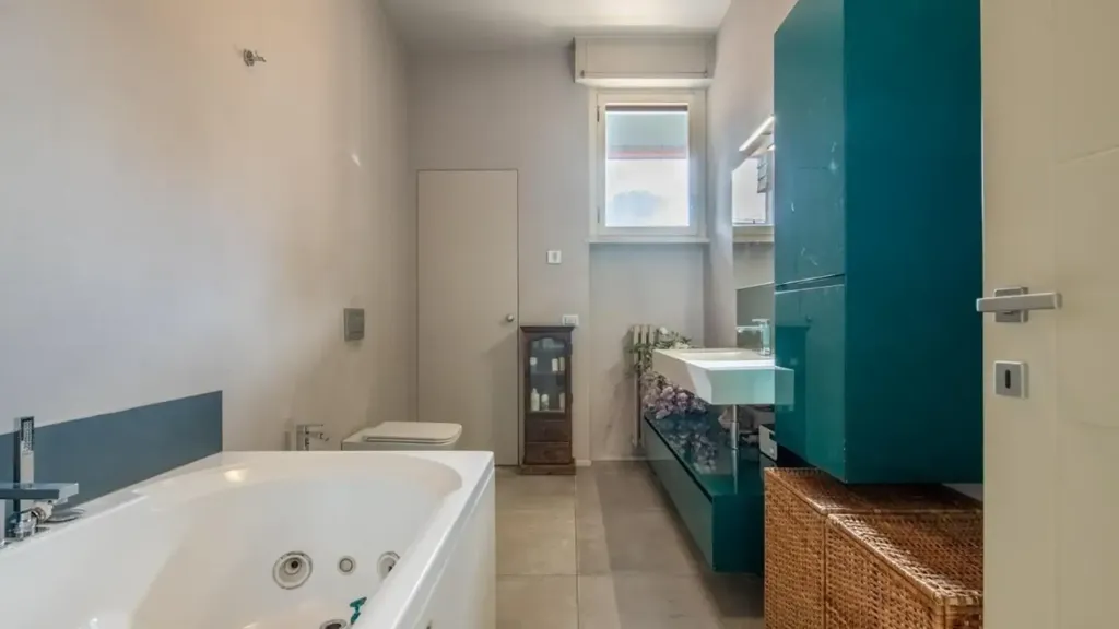 Bagni - Luxury Apartment with Balcony in Pisa